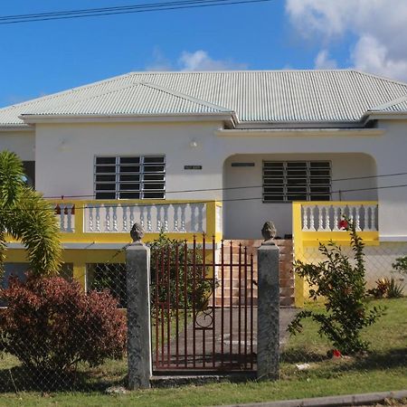Villa Benito Nevis Exterior foto