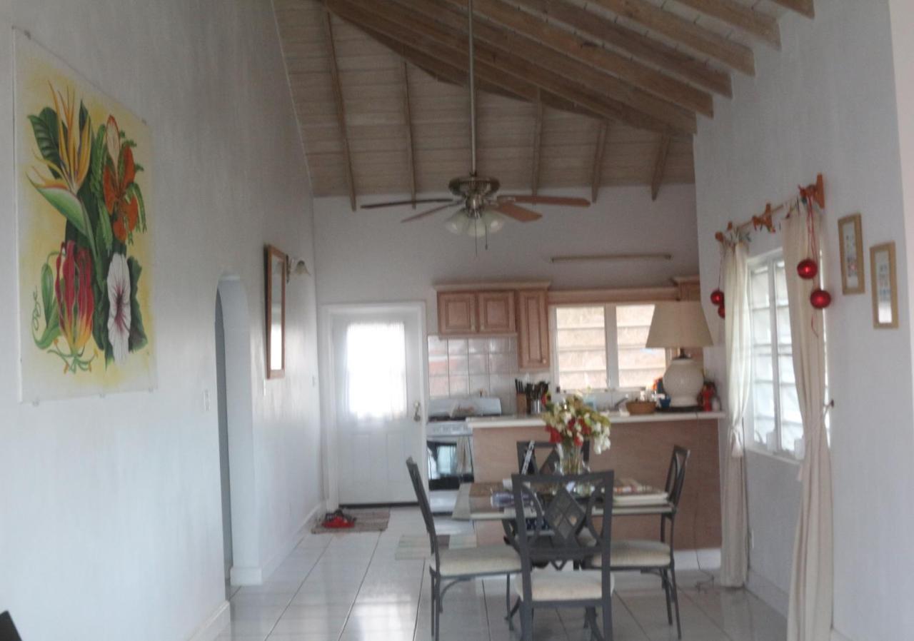 Villa Benito Nevis Exterior foto
