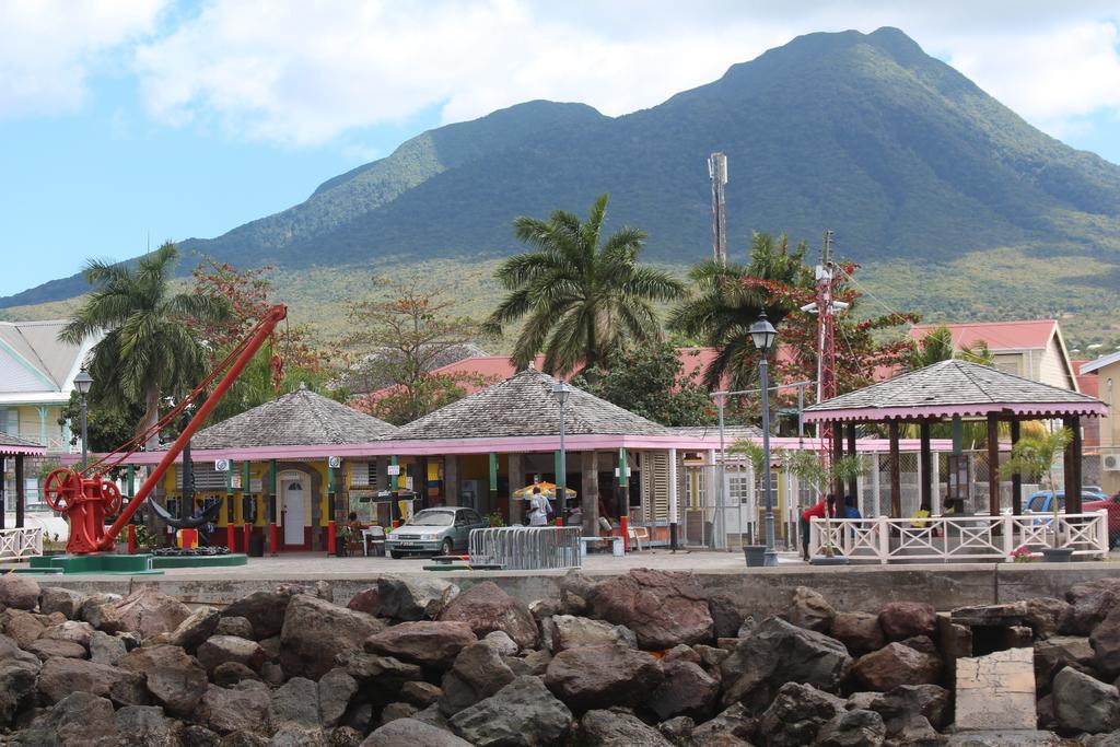 Villa Benito Nevis Exterior foto